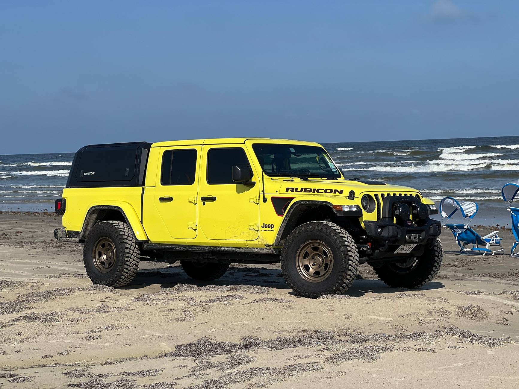 Jeep Gladiator We're in a Beachy Mood!!! Show us your Rig on Sand! 400F844F-FD38-4A1B-91BC-E393EE6F4D46