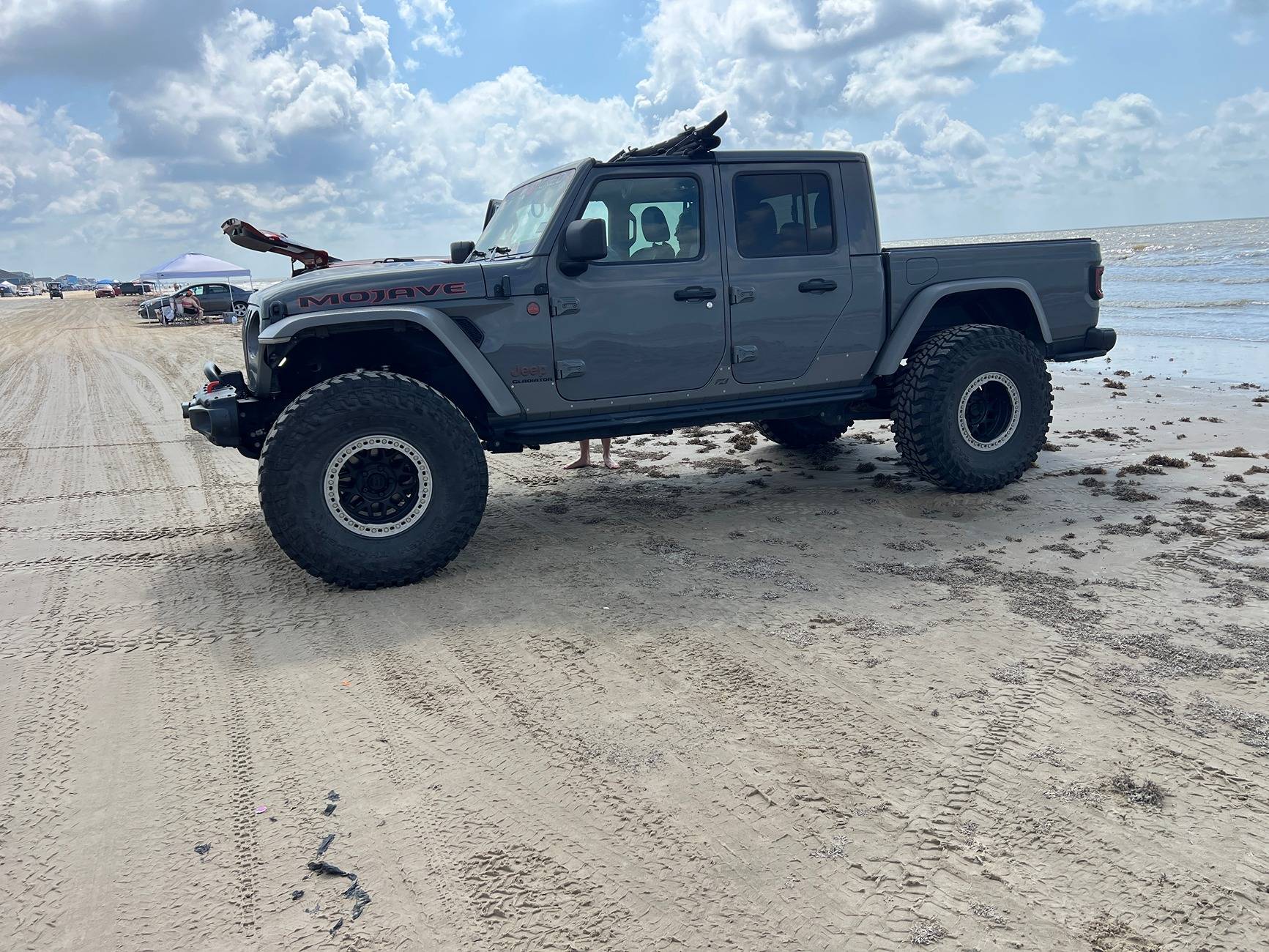 Jeep Gladiator We're in a Beachy Mood!!! Show us your Rig on Sand! IMG_7579[1].JPG