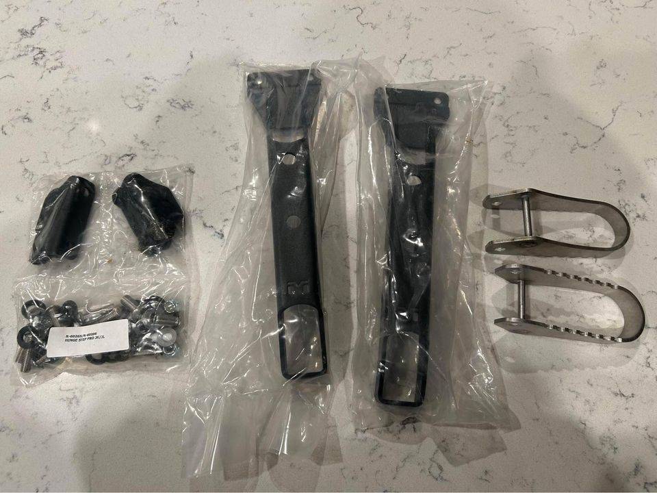 Jeep Gladiator MetalCloak hinge kit for a JT Gladiator or JL Wrangler 452226769_1857411288004609_8531155963392248059_n