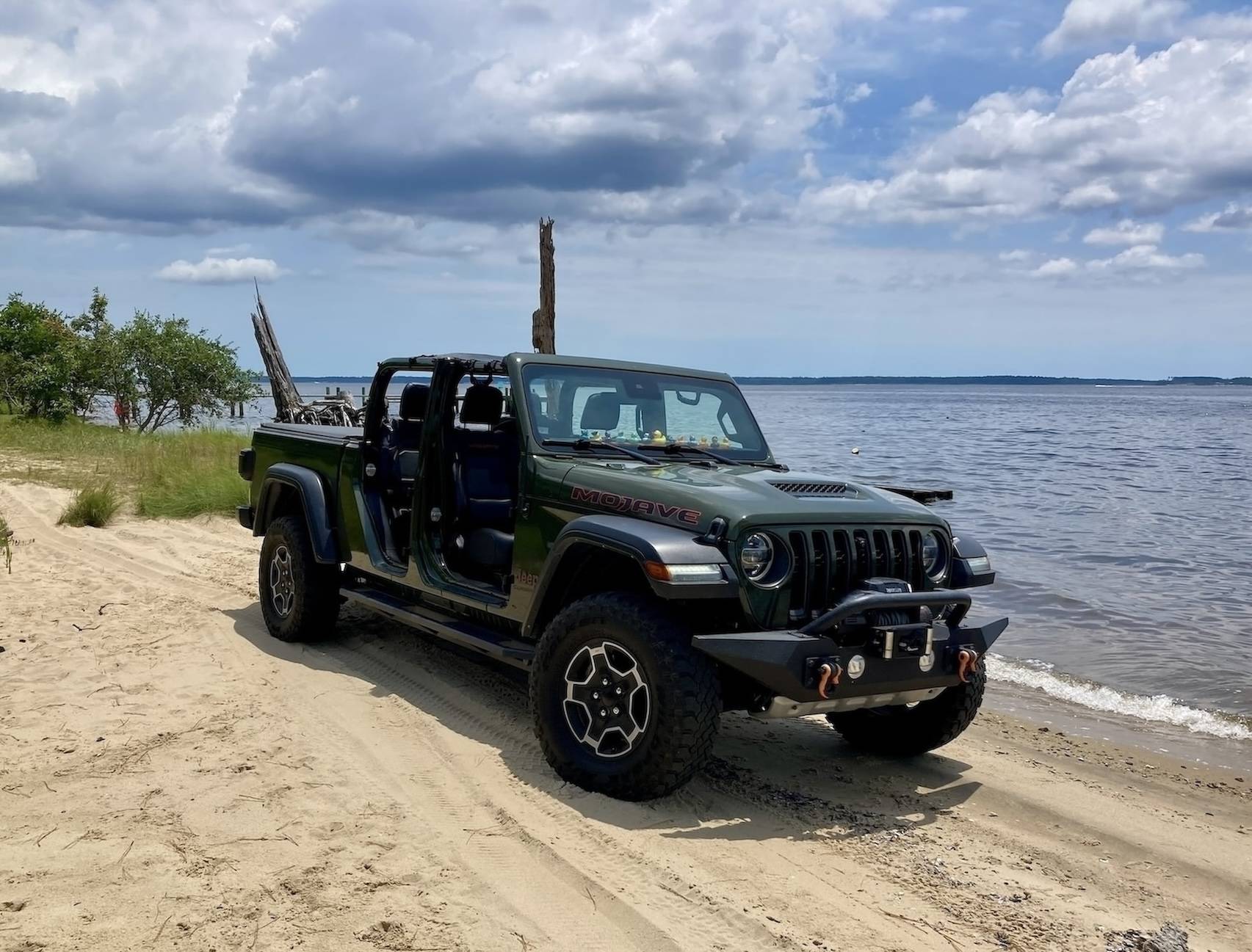 Jeep Gladiator We're in a Beachy Mood!!! Show us your Rig on Sand! IMG_7193