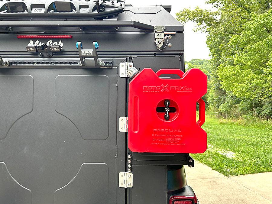 Jeep Gladiator Alu-Cab Canopy Camper Roll Call AC-EXRP-0002-PASS5