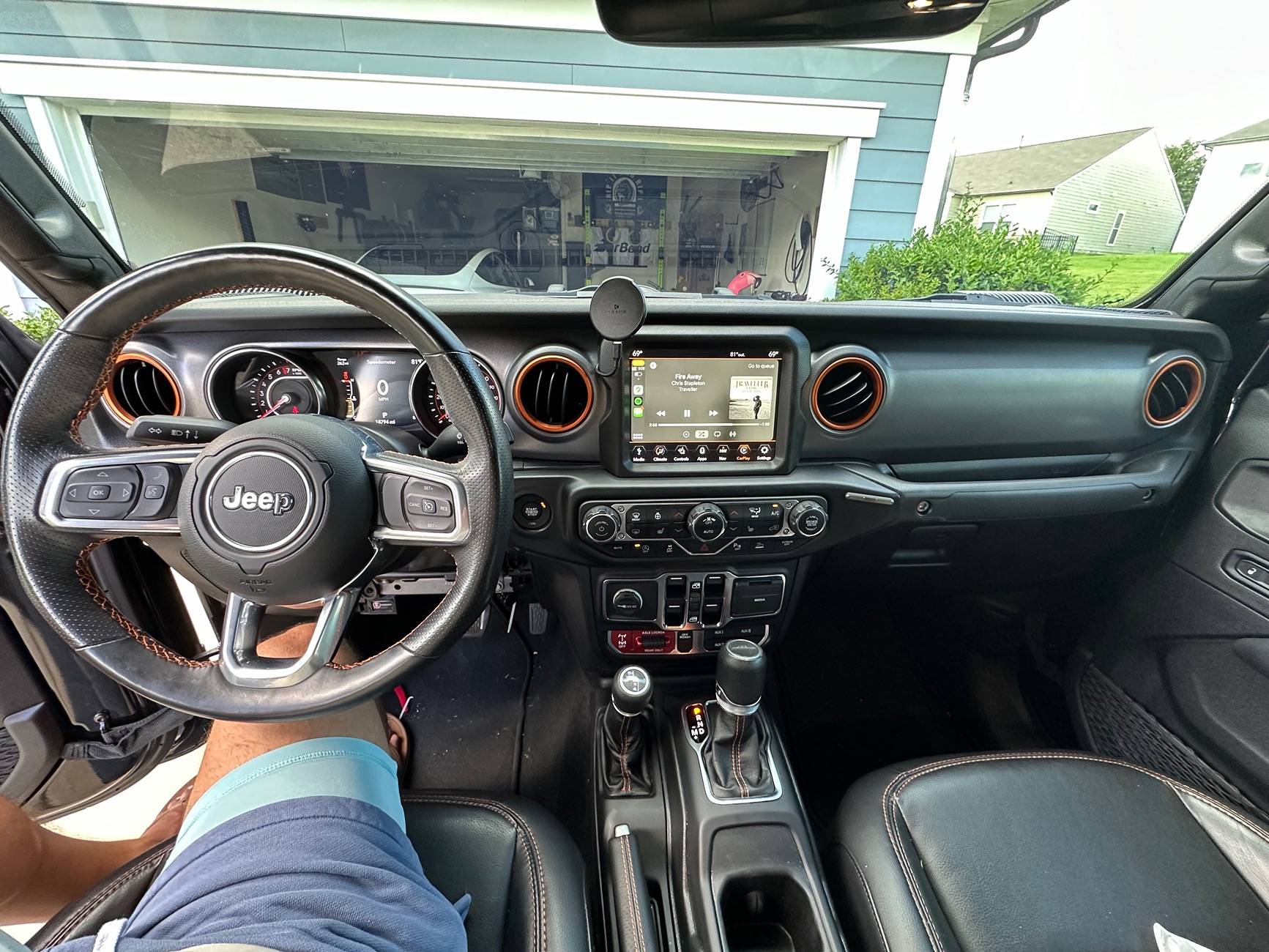 Jeep Gladiator Have the Lasfit Aux Switch add-on panel… trying to add another, ignition on power source IMG_6985
