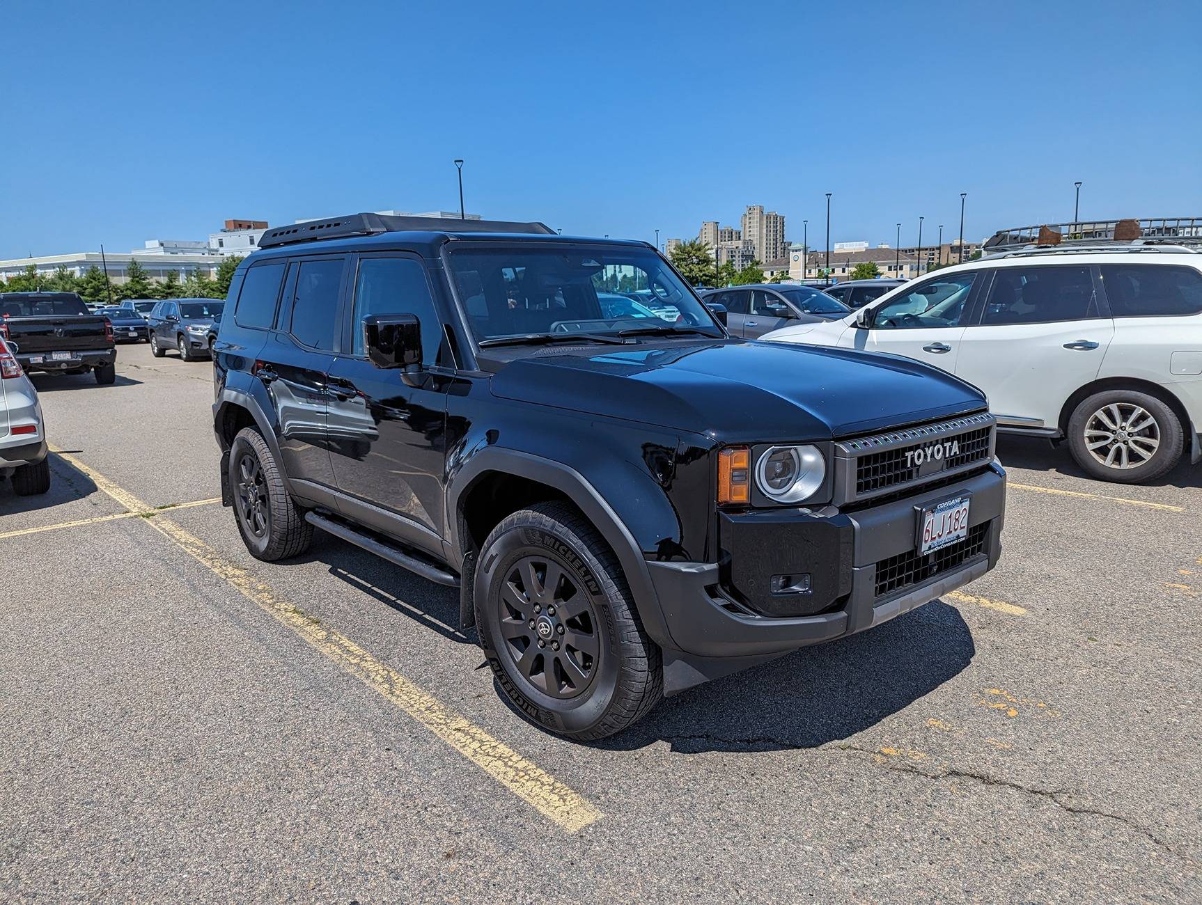 Jeep Gladiator Saw my first 6th gen 4Runner today PXL_20240726_153510947