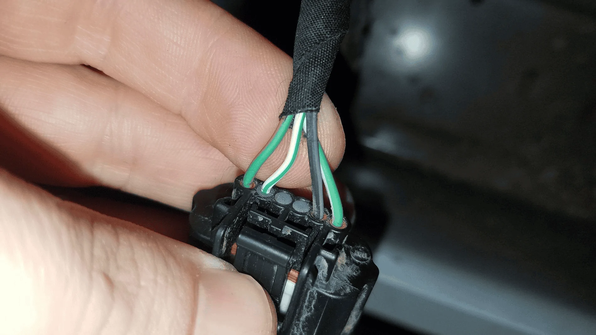 Jeep Gladiator What are these 4 wires that go to the tailgate brakelight? 1722102262128-uj