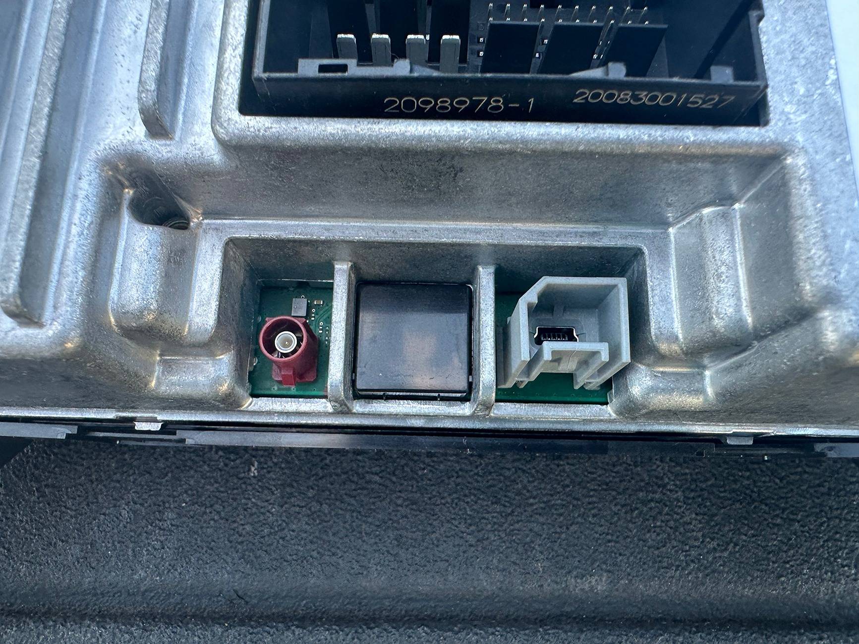 Jeep Gladiator 2020 JEEP GLADIATOR UCONNECT 4 MULTIMEDIA RECEIVER & 7" DISPLAY | 68406031AH - $400 SHIPPED IMG_9379