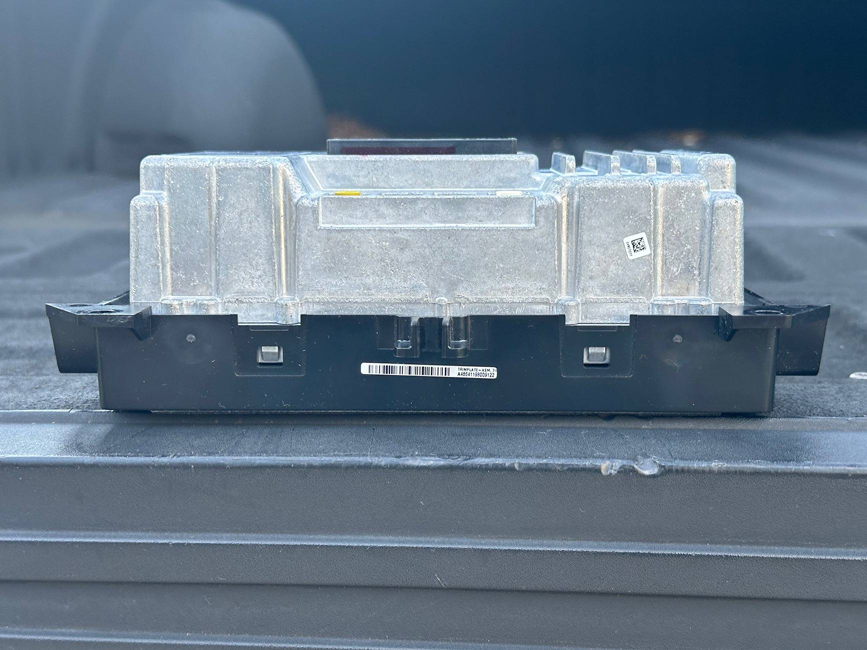 Jeep Gladiator 2020 JEEP GLADIATOR UCONNECT 4 MULTIMEDIA RECEIVER & 7" DISPLAY | 68406031AH - $400 SHIPPED IMG_9392 2