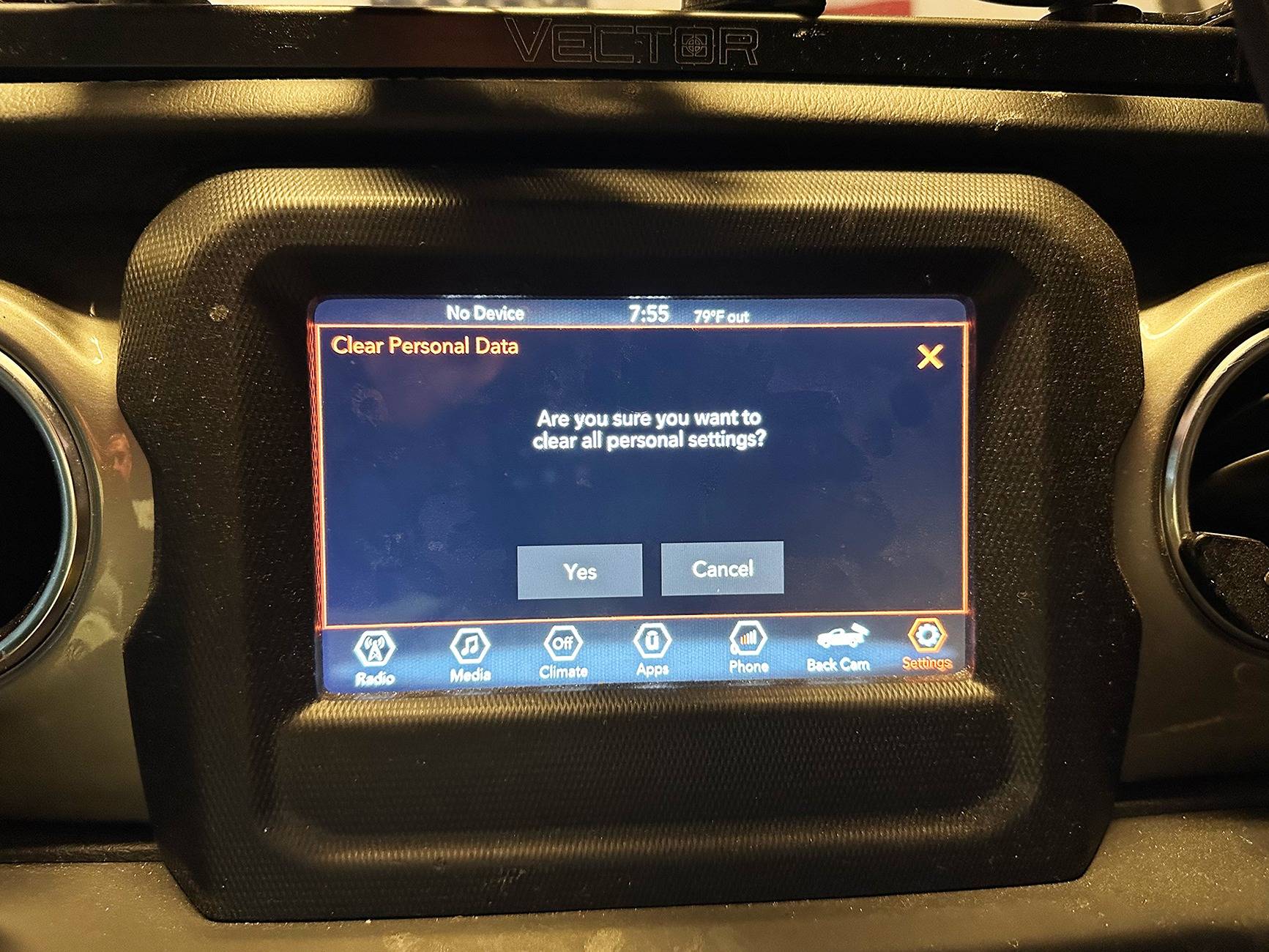 Jeep Gladiator 2020 JEEP GLADIATOR UCONNECT 4 MULTIMEDIA RECEIVER & 7" DISPLAY | 68406031AH - $400 SHIPPED IMG_9034