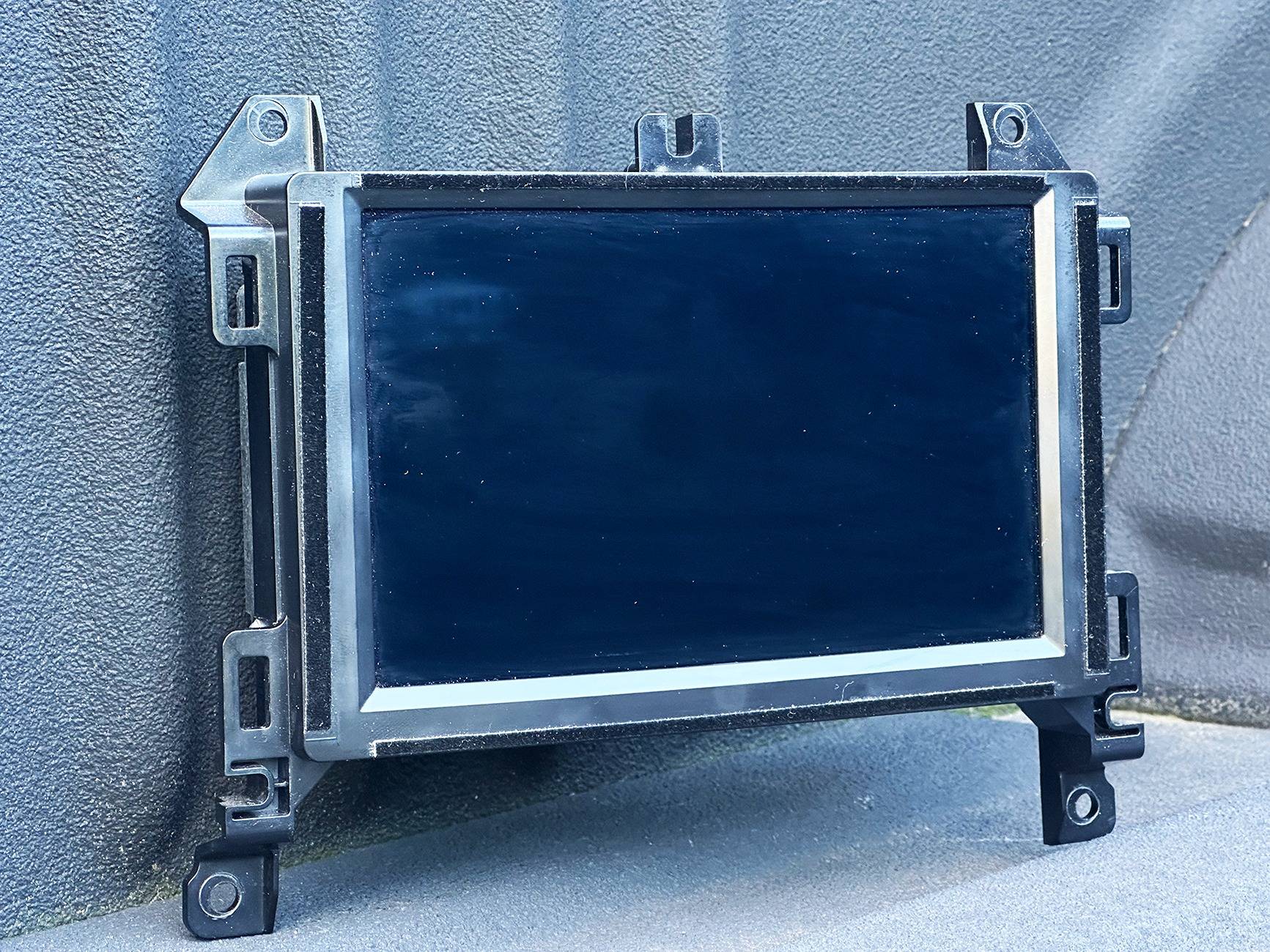 Jeep Gladiator 2020 JEEP GLADIATOR UCONNECT 4 MULTIMEDIA RECEIVER & 7" DISPLAY | 68406031AH - $400 SHIPPED IMG_9358