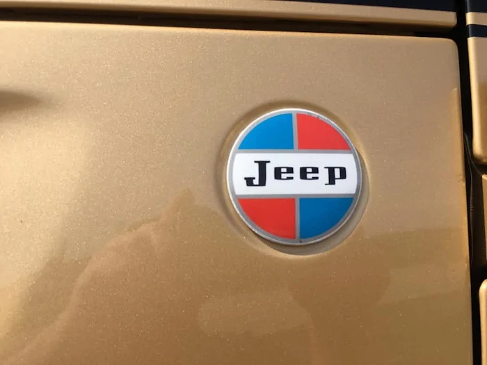 Jeep Gladiator Throwback Badge eqw.2020-Jeep-Honcho-badg