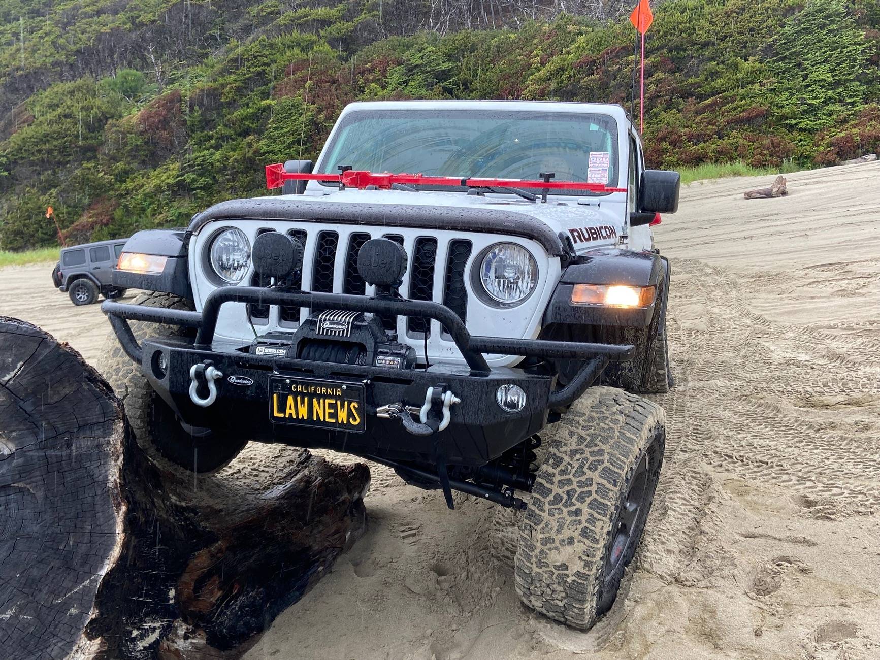 Jeep Gladiator We're in a Beachy Mood!!! Show us your Rig on Sand! IMG_4822