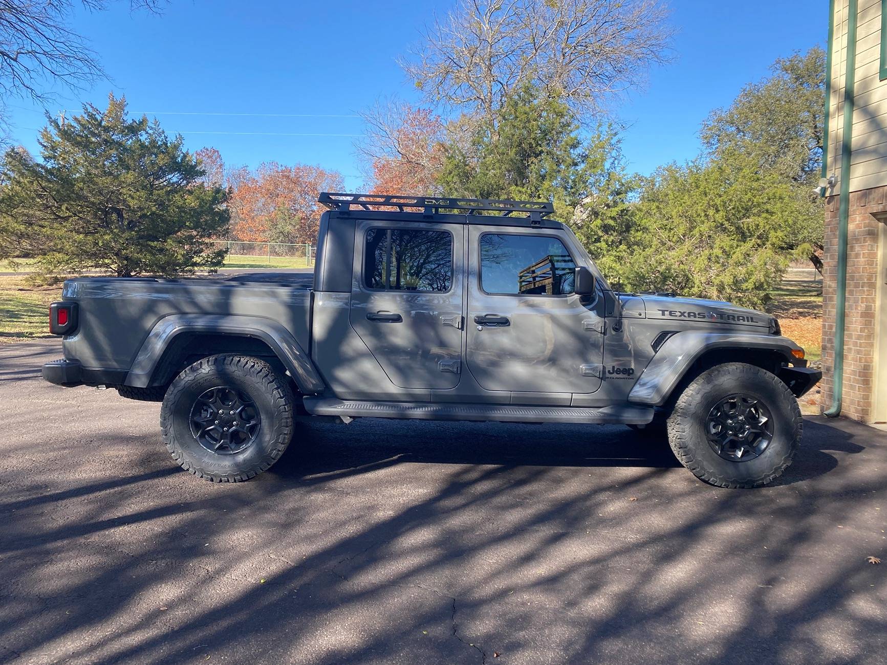 Jeep Gladiator 2023 Texas Trail   Sting-Gray.  Immaculate $40k obo IMG_1536