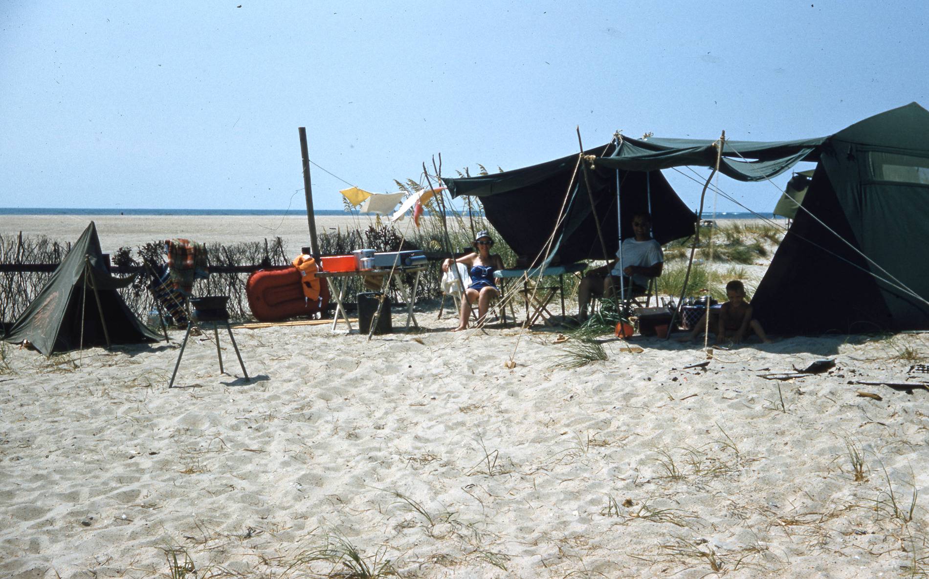Jeep Gladiator We're in a Beachy Mood!!! Show us your Rig on Sand! 1957062