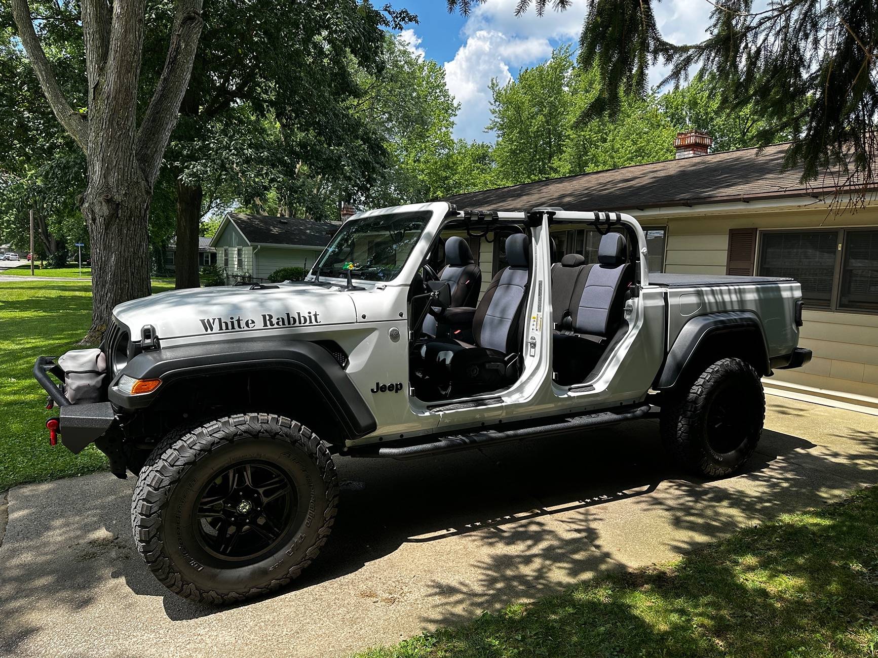 Jeep Gladiator 3.5" lift on 35's photos if you have a lift or something close. IMG_7158