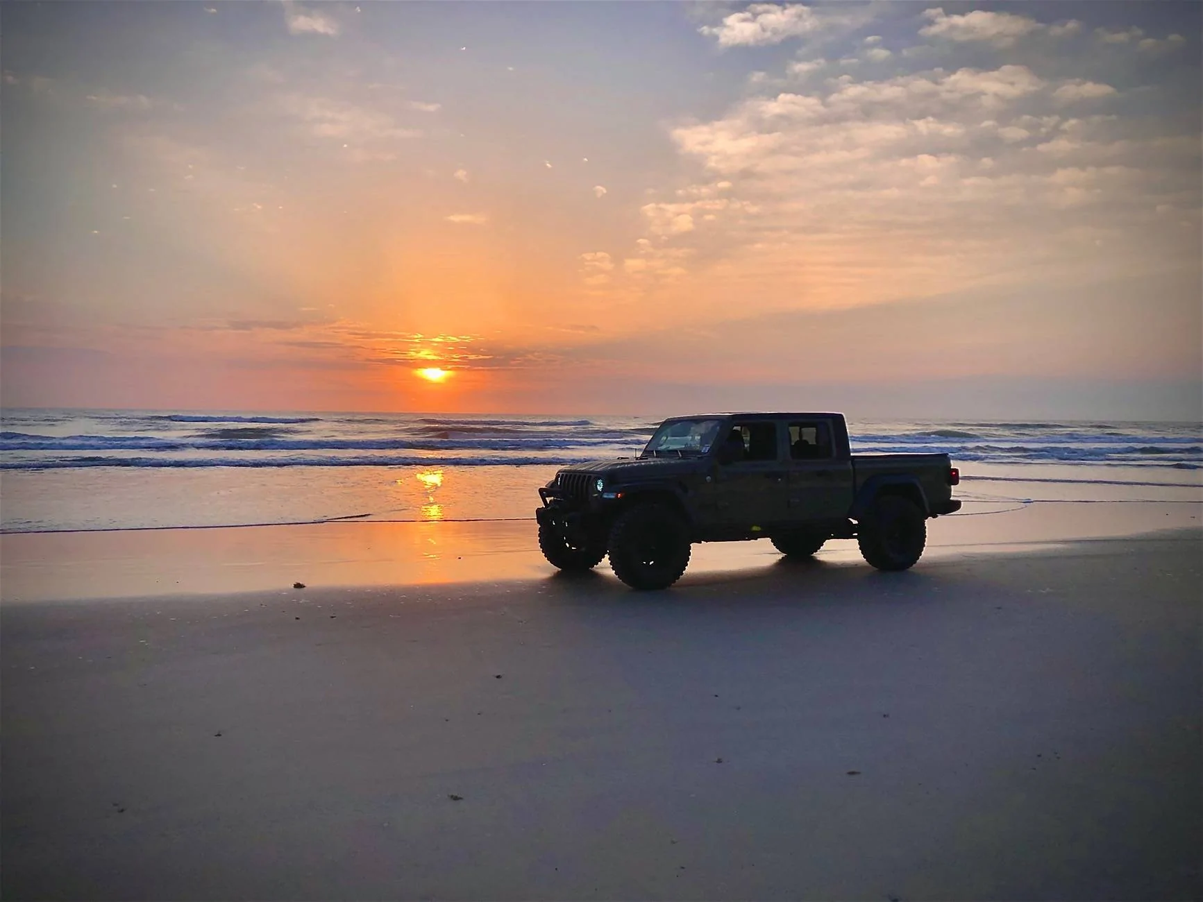 Jeep Gladiator We're in a Beachy Mood!!! Show us your Rig on Sand! IMG_8667