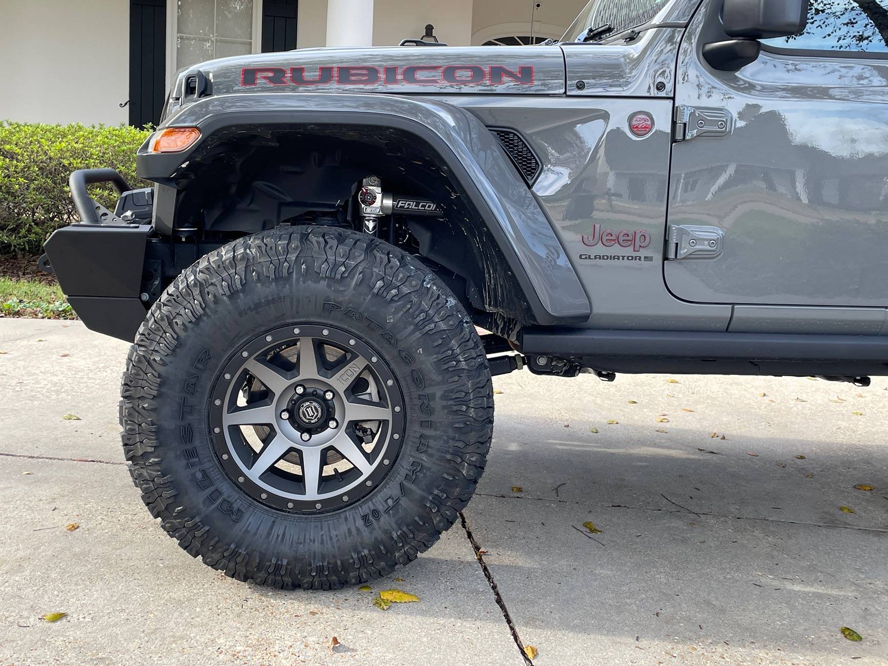 Jeep Gladiator Tire poke based on offset for Clayton lift IMG_6613