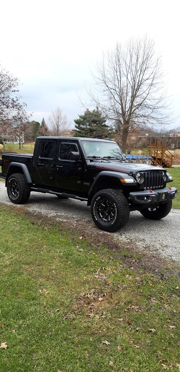 Jeep Gladiator 3.5" lift on 35's photos if you have a lift or something close. 20240111_153249