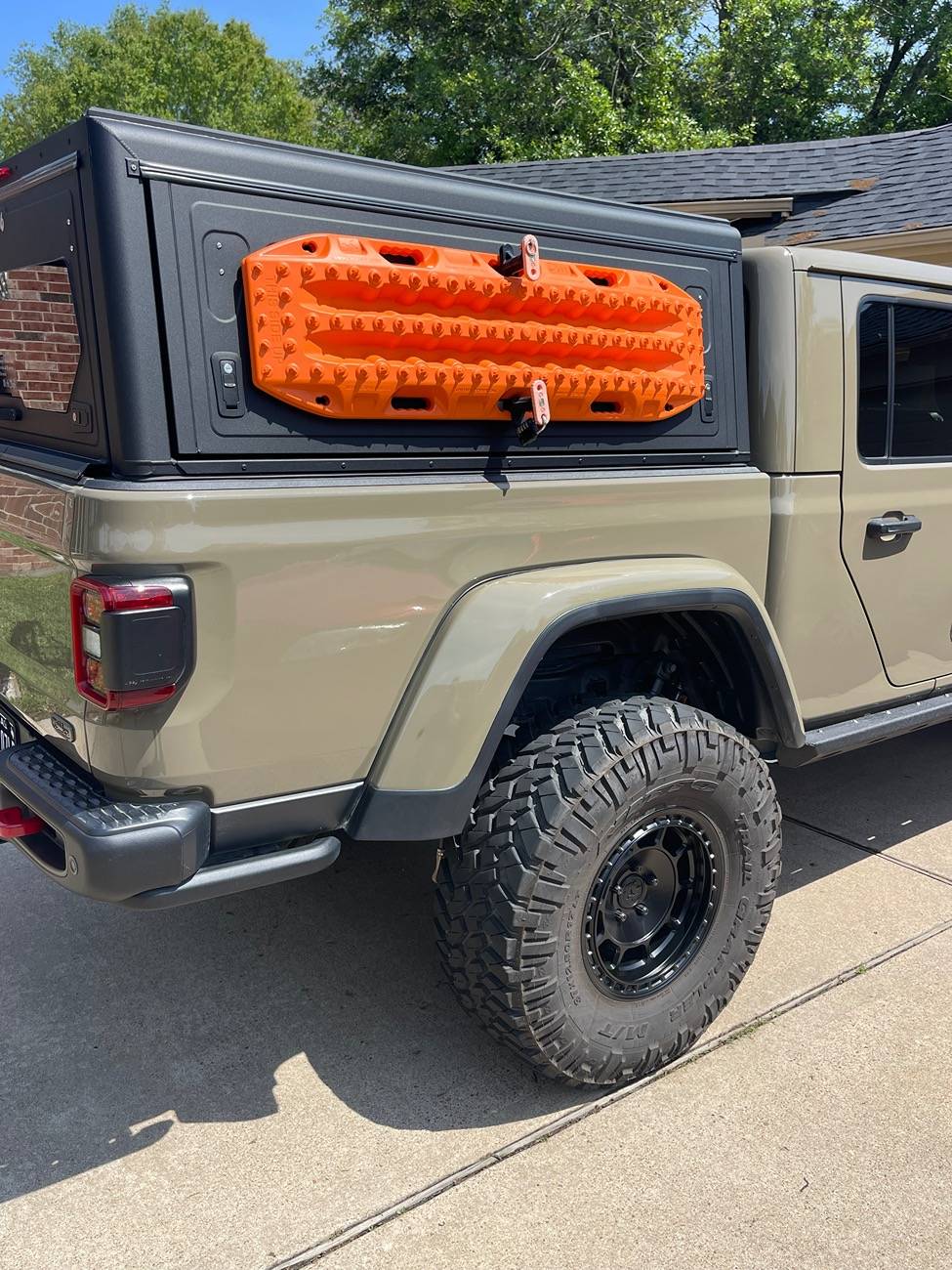 Jeep Gladiator ***REDUCED*** Alu Cab Contour Canopy w/extras IMG_8693