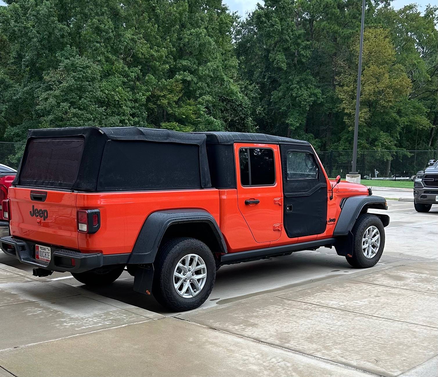 Jeep Gladiator We're in a Beachy Mood!!! Show us your Rig on Sand! IMG_0232