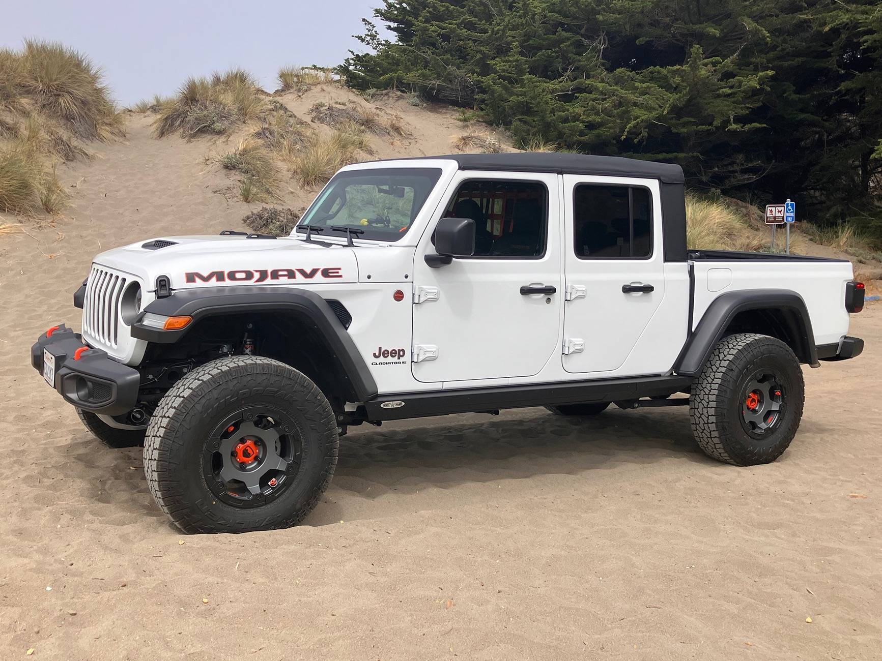 Jeep Gladiator We're in a Beachy Mood!!! Show us your Rig on Sand! IMG_0956