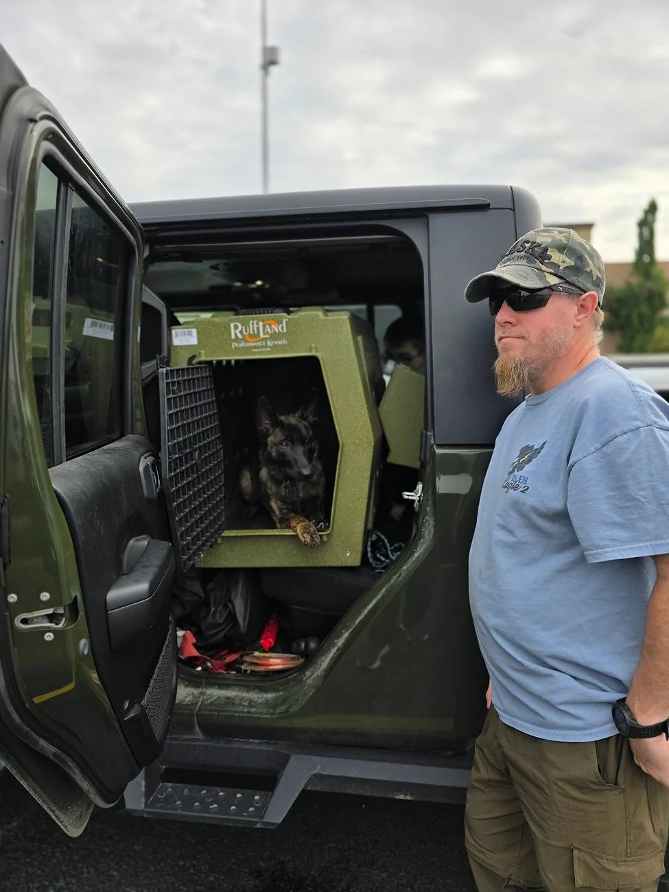 Jeep Gladiator Ruffland Kennel For Your Dog 20240803_114523