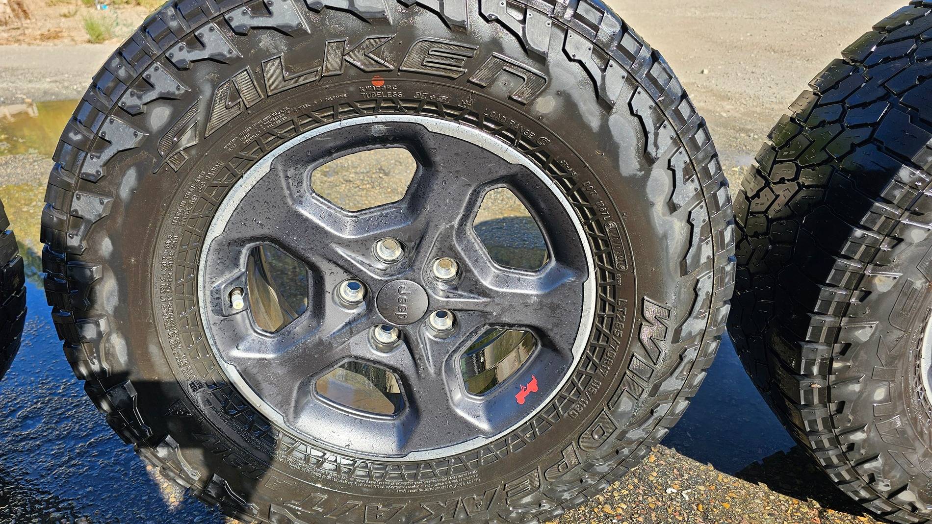Jeep Gladiator 2021 Rubicon wheels/ tires used $500 20240728_165244