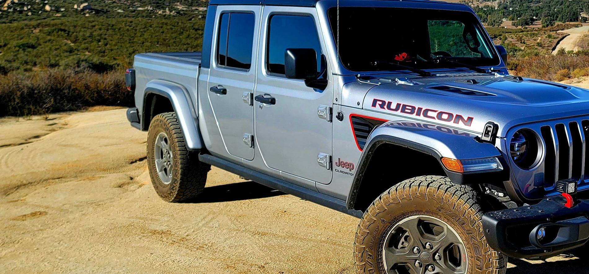 Jeep Gladiator Mopar rock rails $100 /obo Screenshot_20240728_171034_Gallery