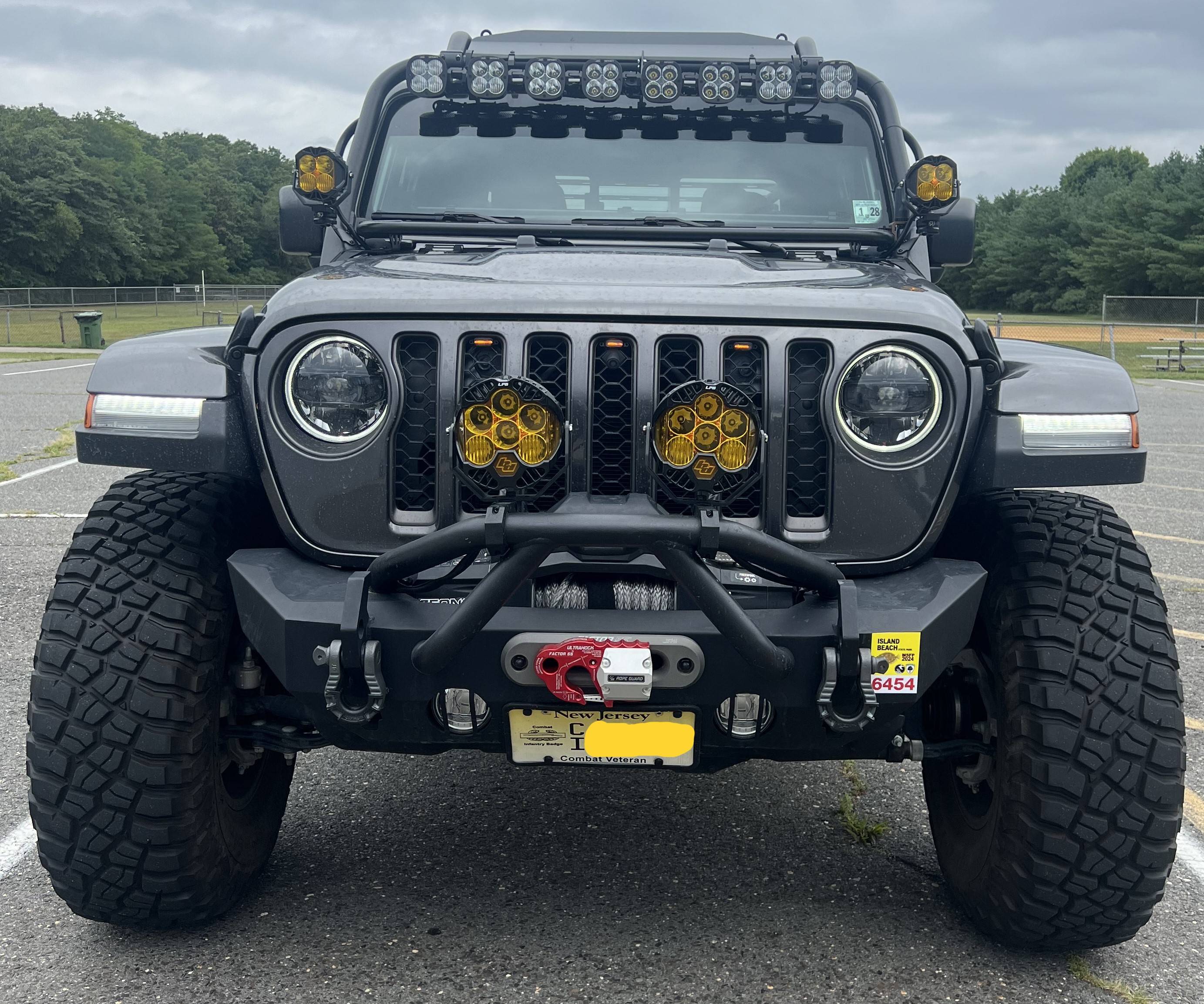 Jeep Gladiator Baja Designs XL linkable LED light Bar on Adventure Rack Systems Front Hoop 2.JPG