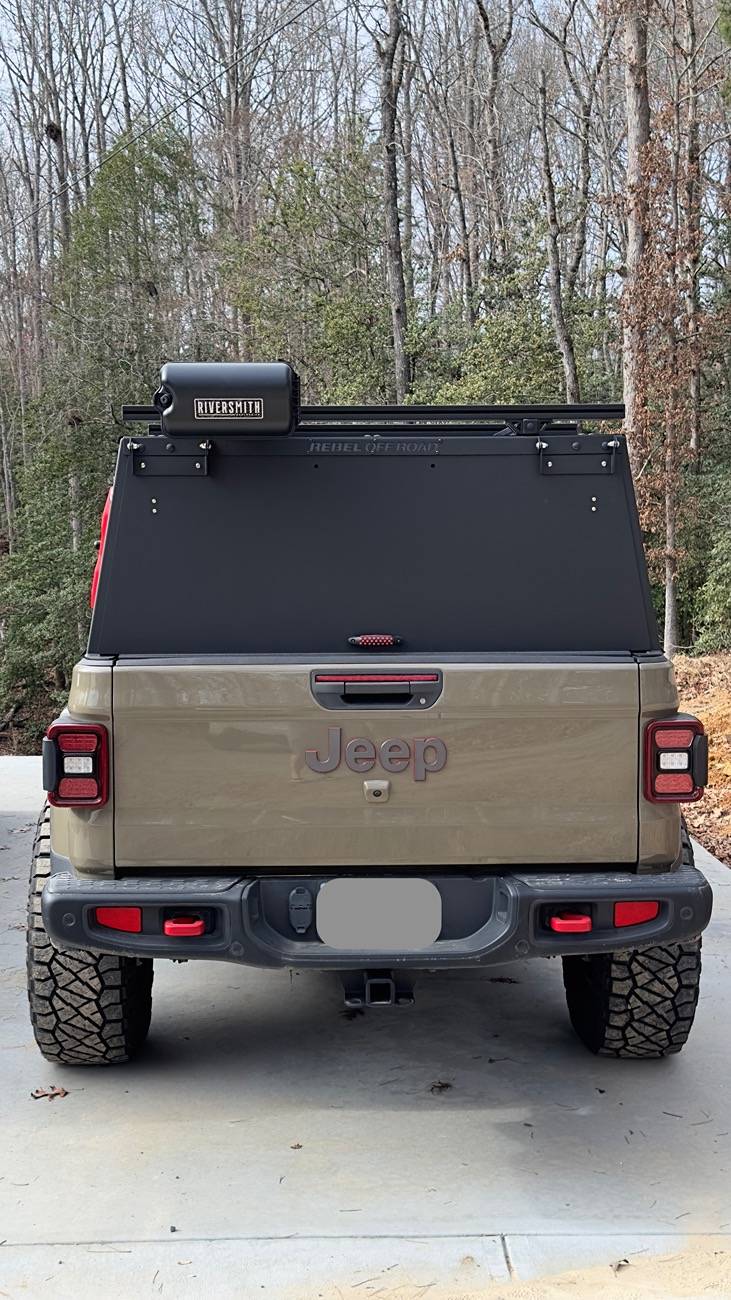 Jeep Gladiator Rebel Off-Road X-CAP Jeep Gladiator Topper IMG_5285 copy