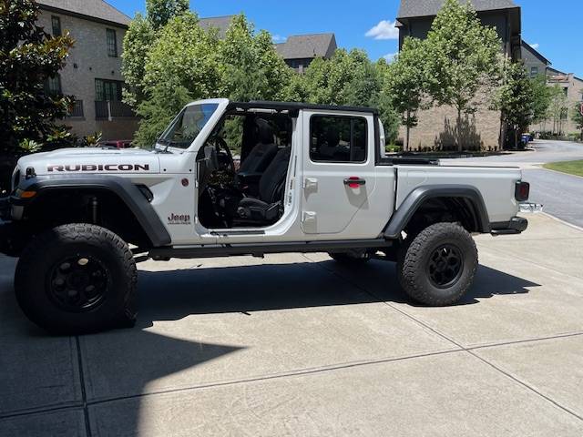 Jeep Gladiator 3.5" lift on 35's photos if you have a lift or something close. IMG_7092