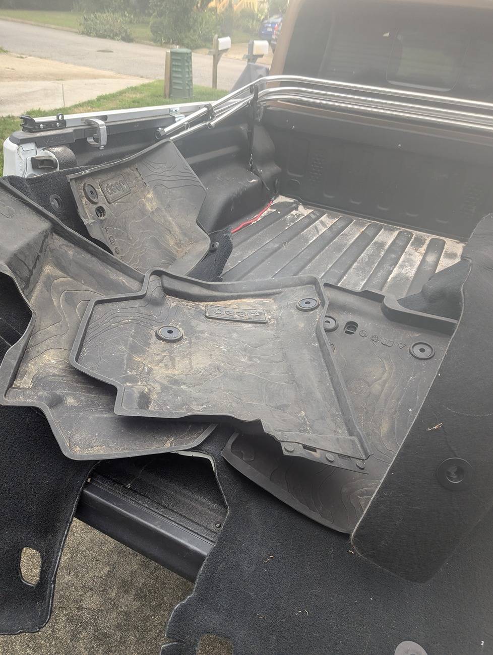Jeep Gladiator Carpet PXL_20240719_220210442