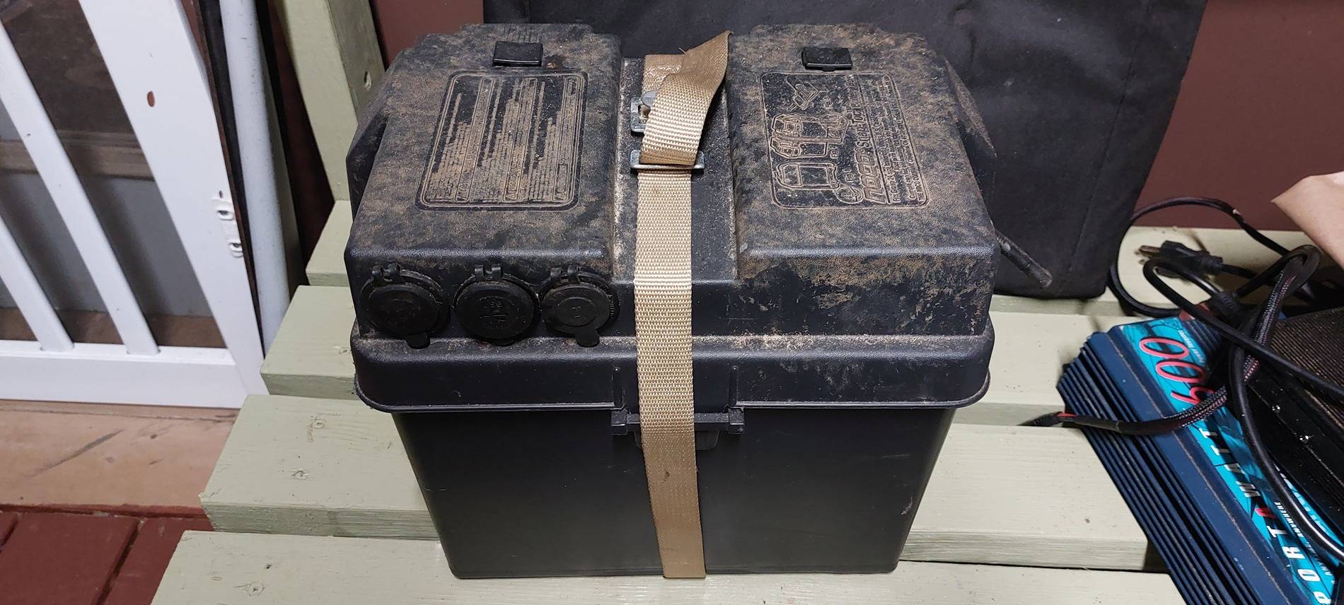 Jeep Gladiator Dead Jeep Battery / Dometic Fridge 17232590652106529953621046051776