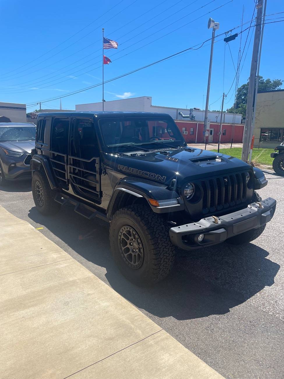 Jeep Gladiator Jeeps Parking Next To Jeeps IMG_8066