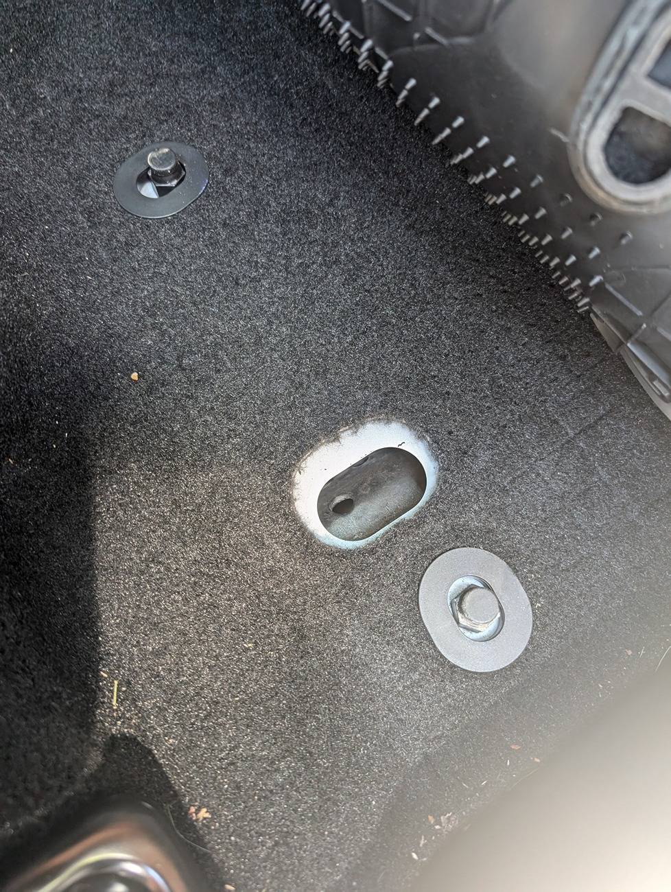 Jeep Gladiator Front floor plugs? PXL_20240810_173130001