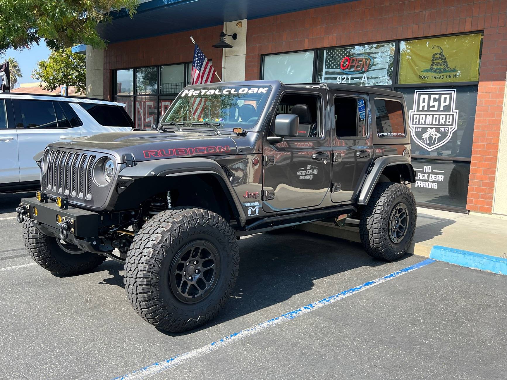 Jeep Gladiator My take on a DIY 40% rear seat delete for fridge IMG_5544