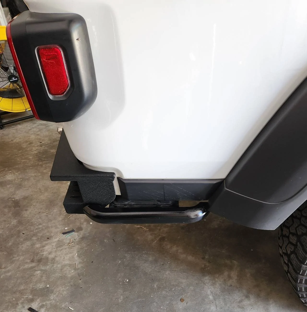 Jeep Gladiator Rear quarter slider Screenshot_20240812_230849_Gallery
