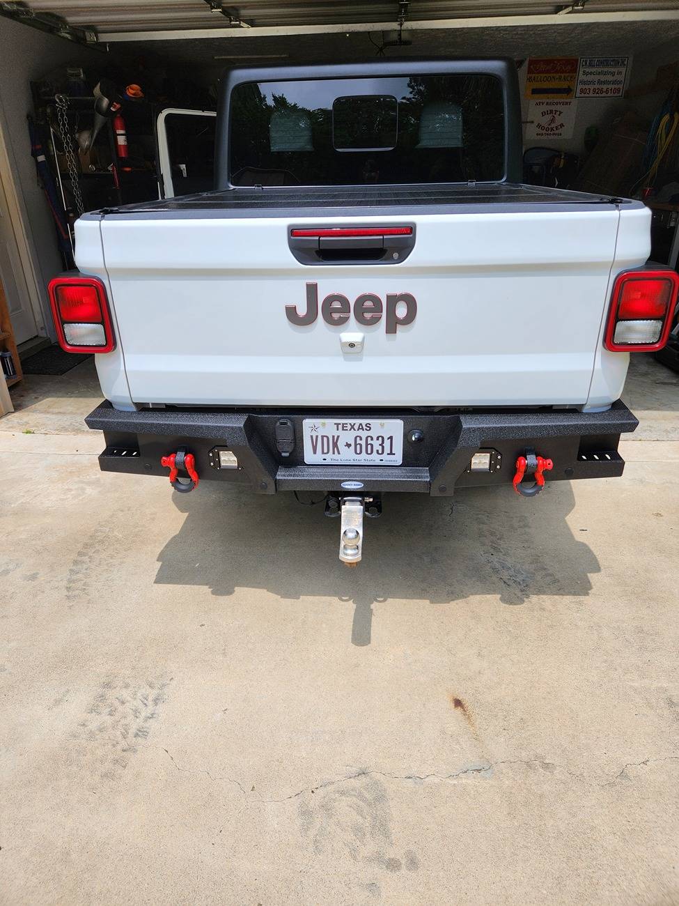 Jeep Gladiator Rear quarter slider 20240506_132333