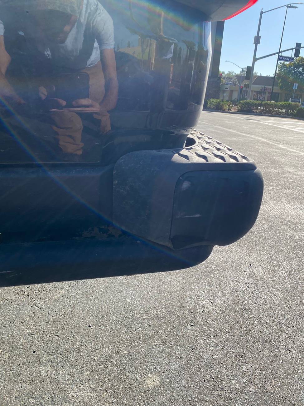 Jeep Gladiator Bozo Tesla D368BBF5-621B-47AF-8276-7DEB1B568527