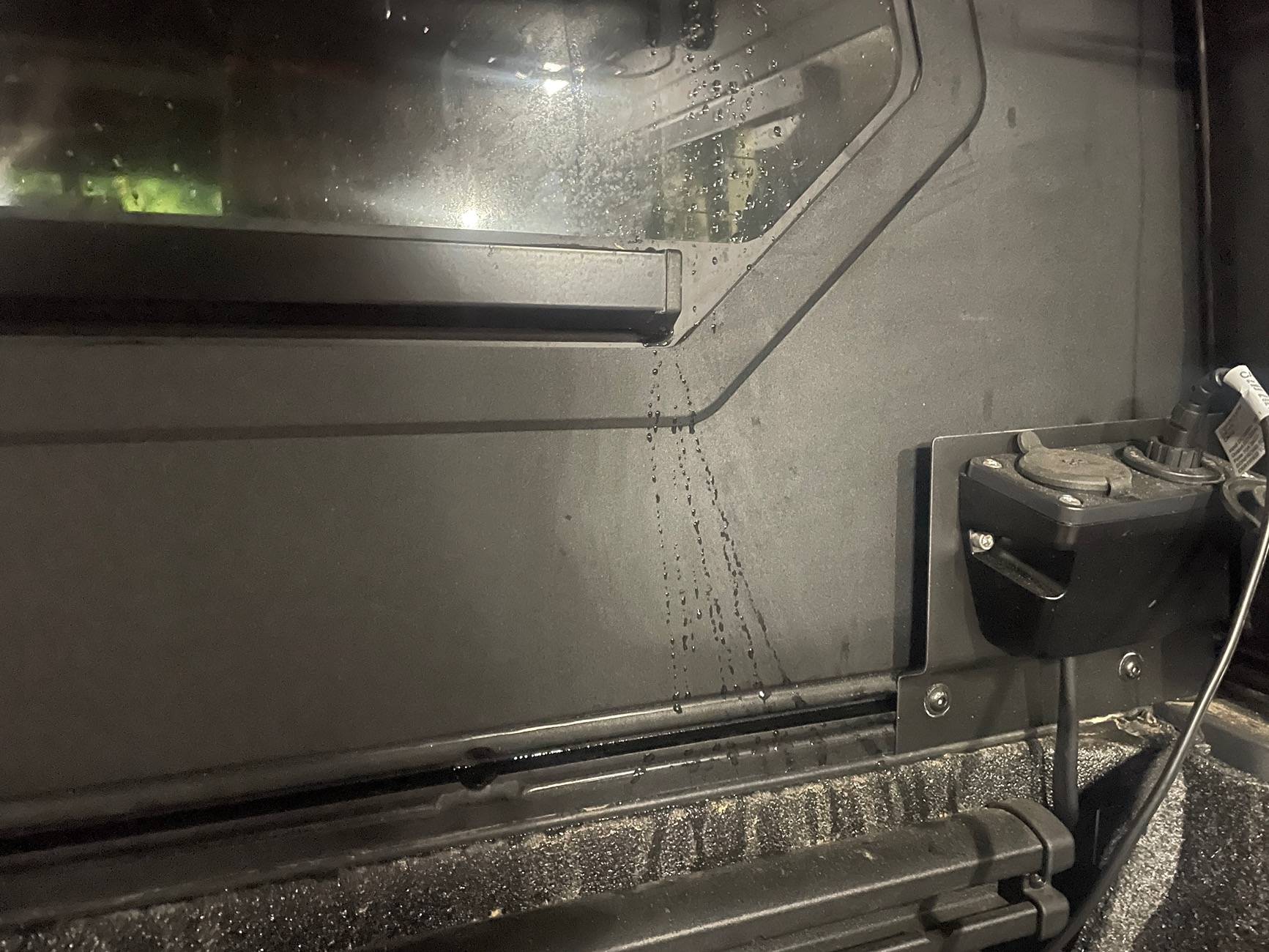 Jeep Gladiator Alu-Cab Contour Canopy Roll Call - not Camper IMG_6929