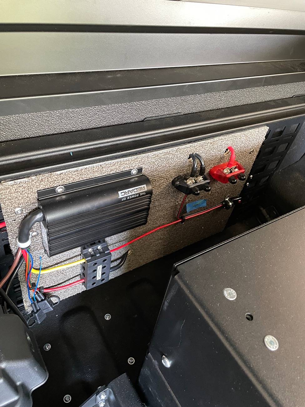 Jeep Gladiator Redarc house Battery setup IMG_7293