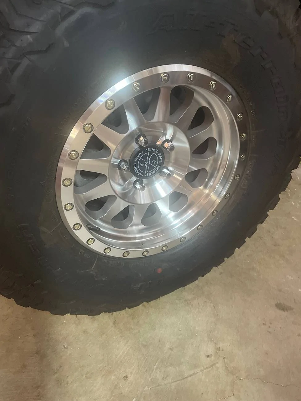 Jeep Gladiator SHOW ME YOUR WHEELS! 68574025441__A5CFBC62-D529-4CE9-B6CE-8F7CC9AD682E