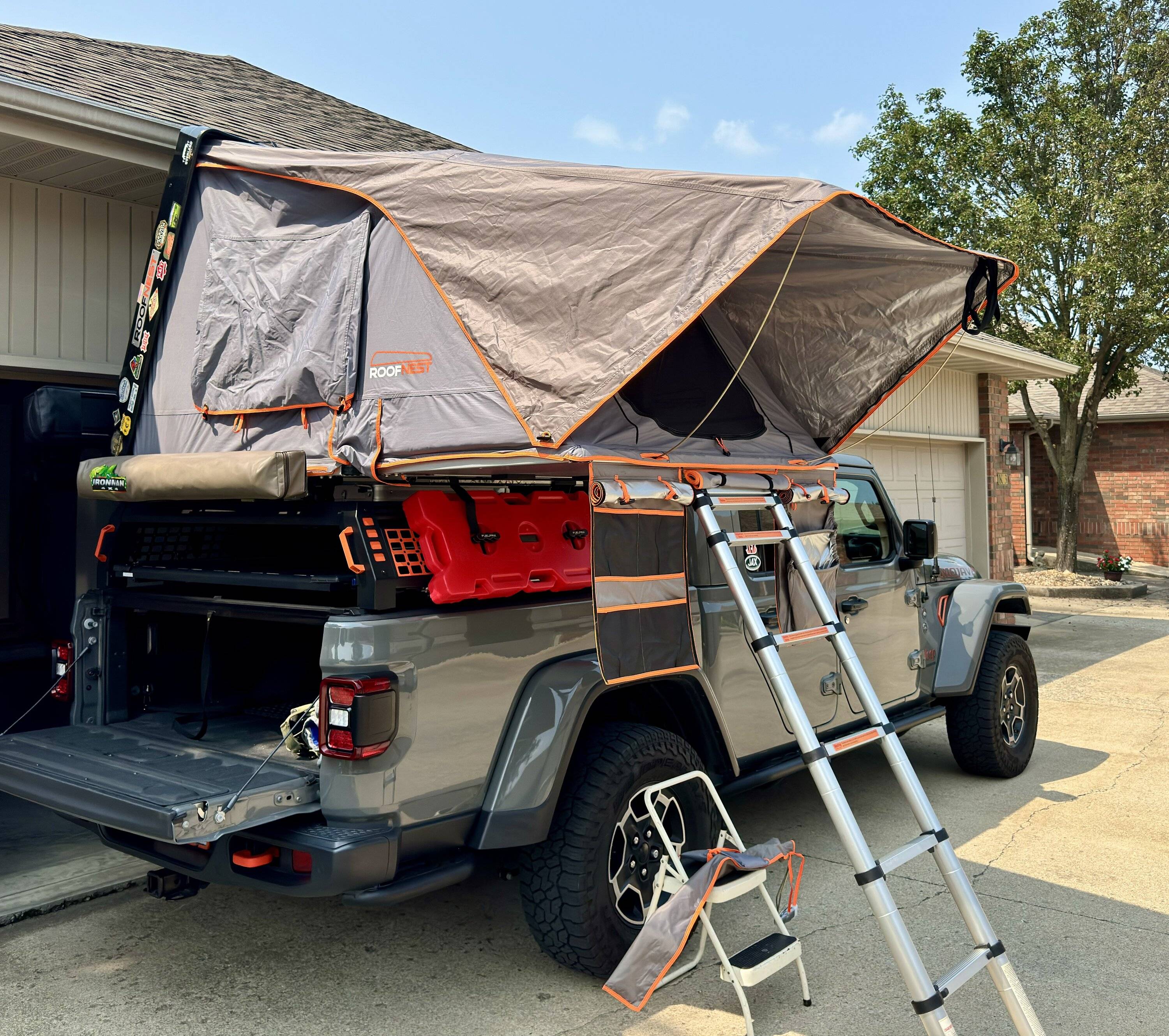 Jeep Gladiator RoofNest Condor Hard-shell Roof Top Tent with Annex RoofNest2.JPG