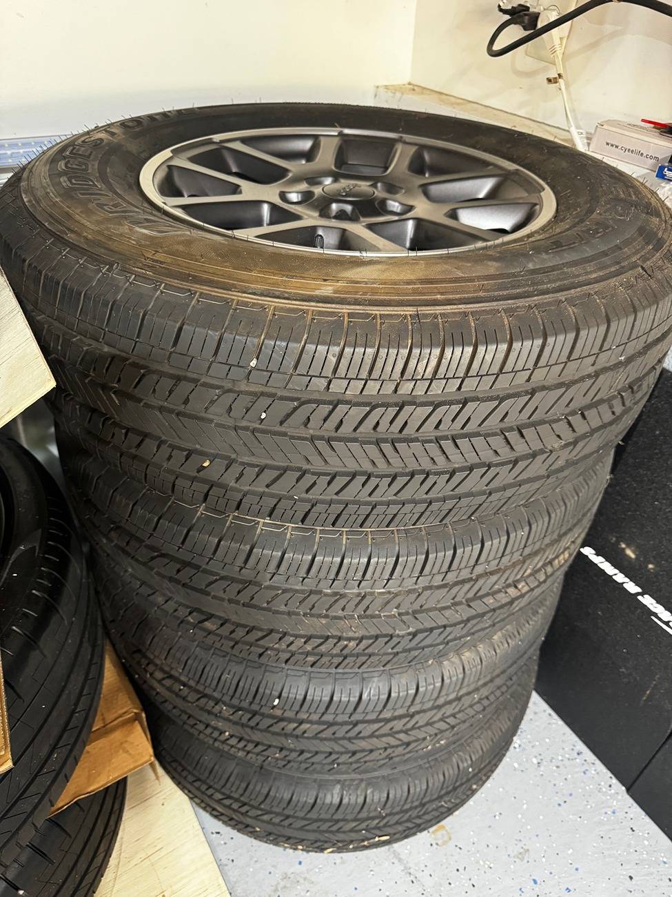 Jeep Gladiator For Sale: Overland wheels & Tires - Like New image6 (5)