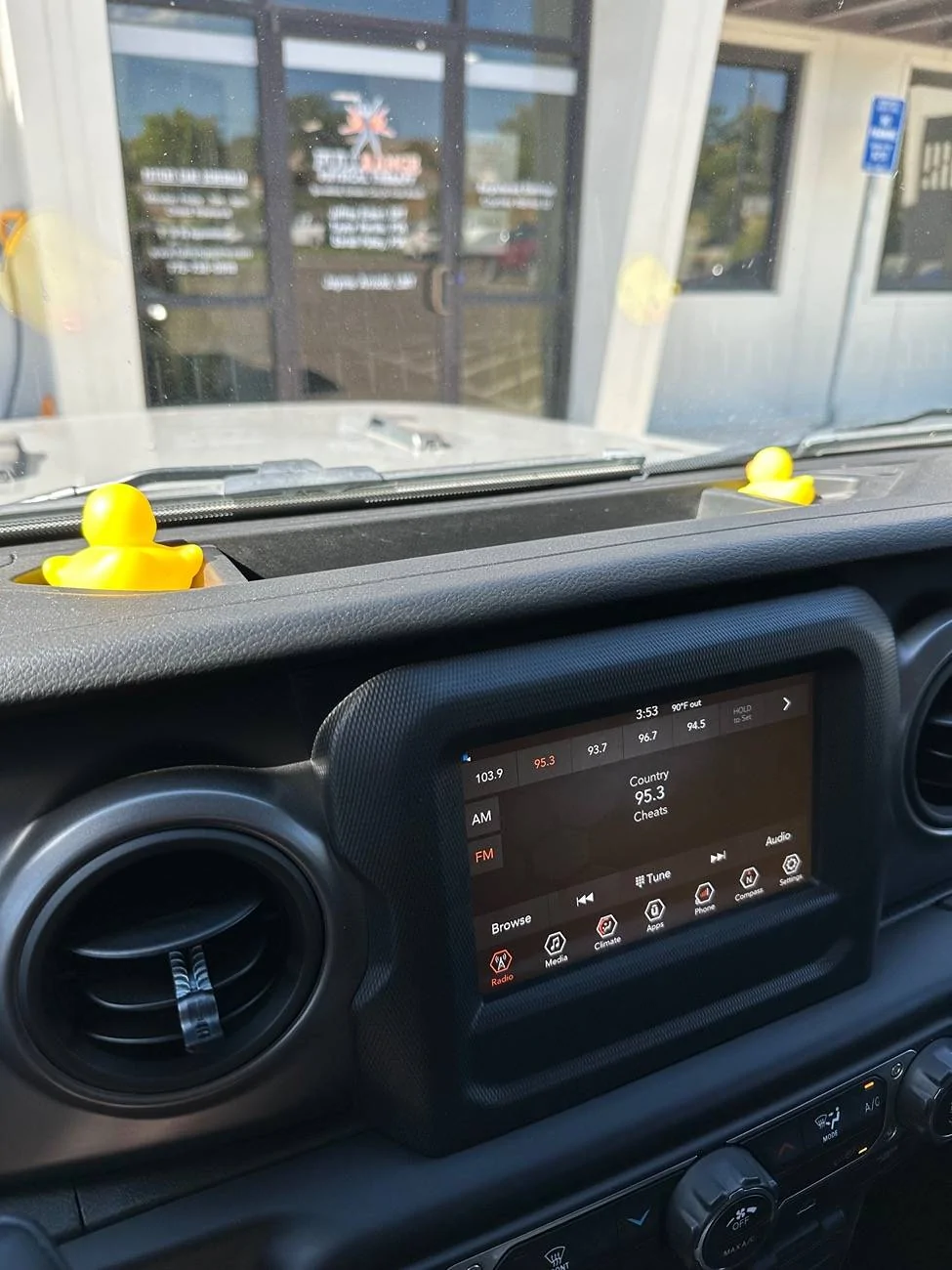 Jeep Gladiator Rolling with ducks now IMG_2345