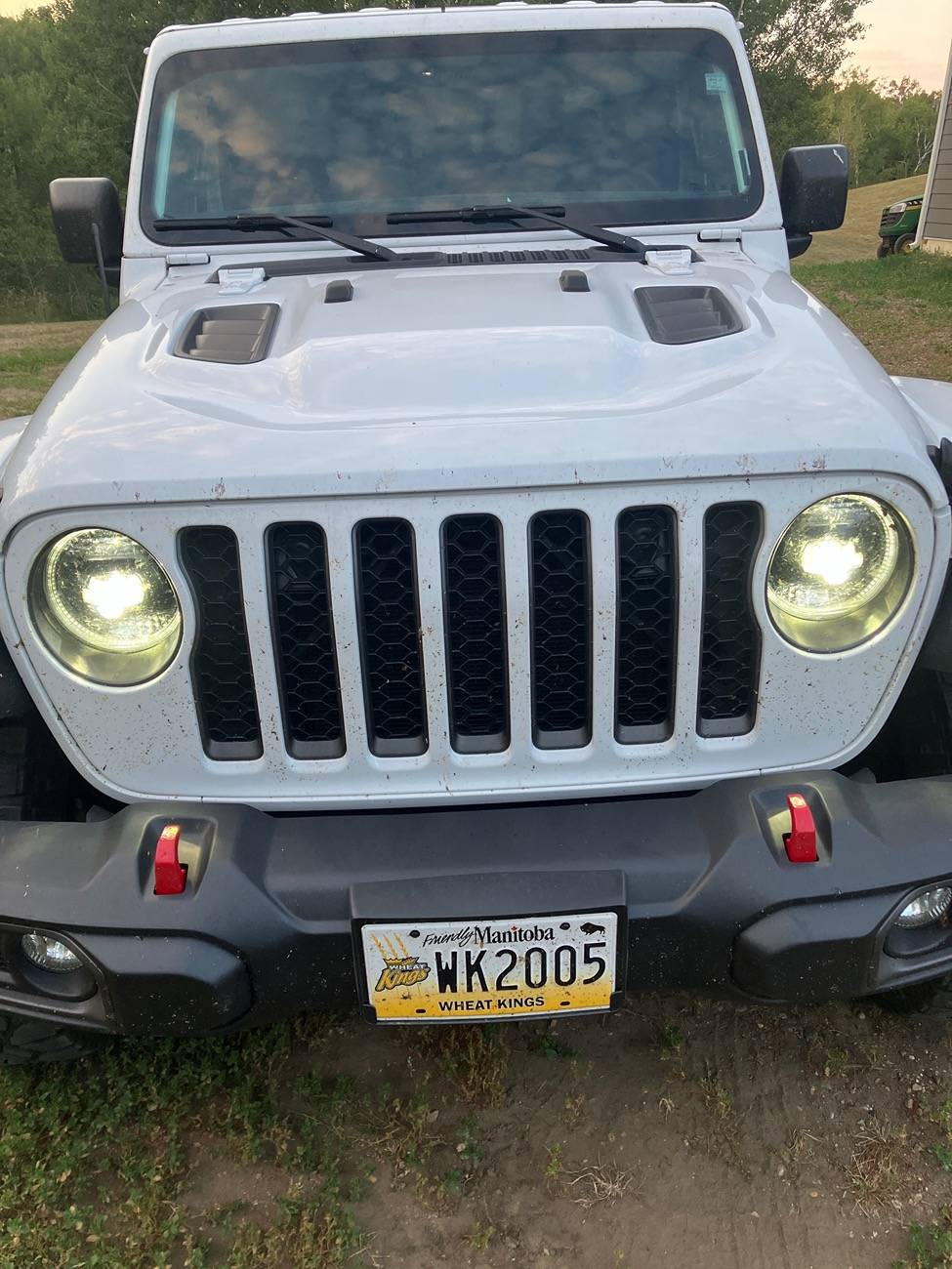 Jeep Gladiator Diode dynamics headlights acting strange… IMG_4037