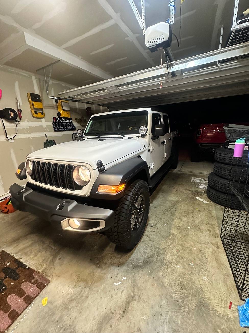 Jeep Gladiator Picked up my wife a Gladiator Again tonight IMG_1993