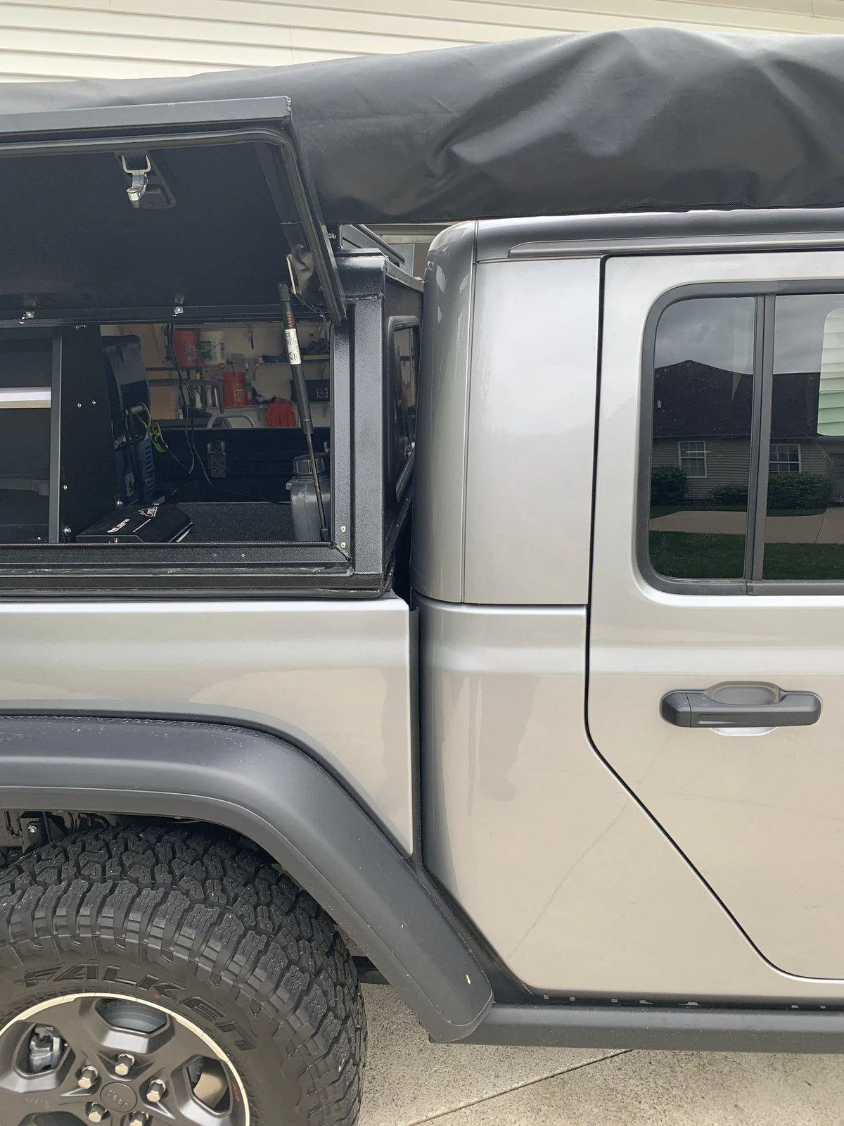 Jeep Gladiator Tops! Canopy / covers / toppers / racks possibilities for Gladiator - Show me! 314D7BDE-4F81-489C-A9D0-23E43BD9362F