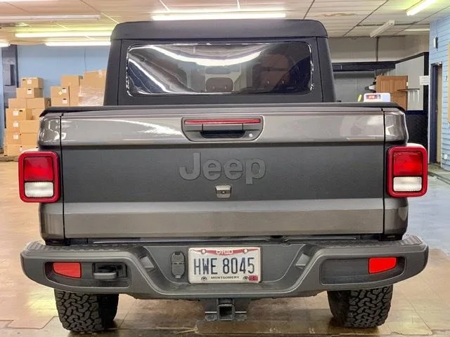 Jeep Gladiator Vinyl wrap accents 9973523E-BA0D-4849-8BE8-B569962FCBD0