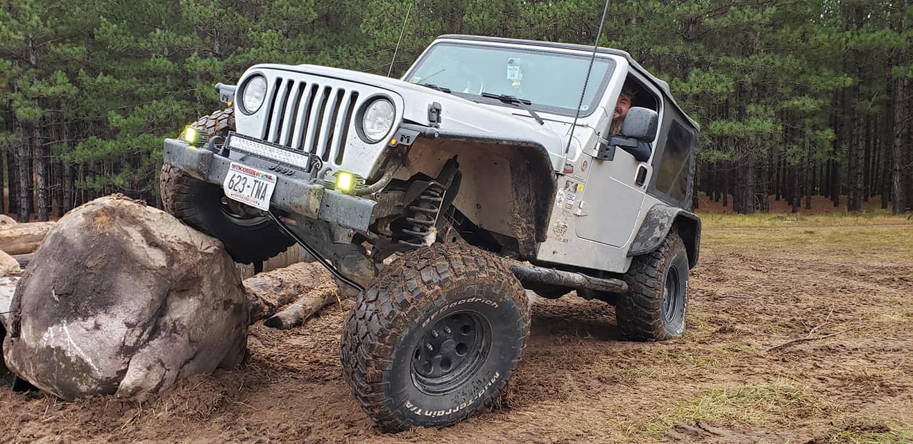 Jeep Gladiator GREAT LAKES GLADIATOR RALLY 71804726_2779324728744702_8012109234097356800_o