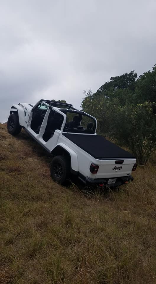 Jeep Gladiator Where do you park your Gladiator 72747781_10215863153795931_2369639426931294208_n