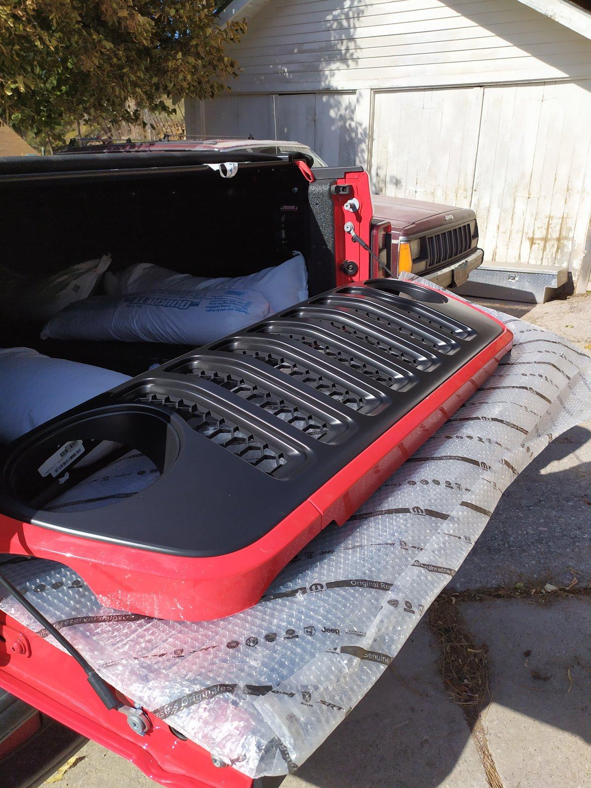 Jeep Gladiator Looking for this Gladiator Grille IMG_20191019_125108
